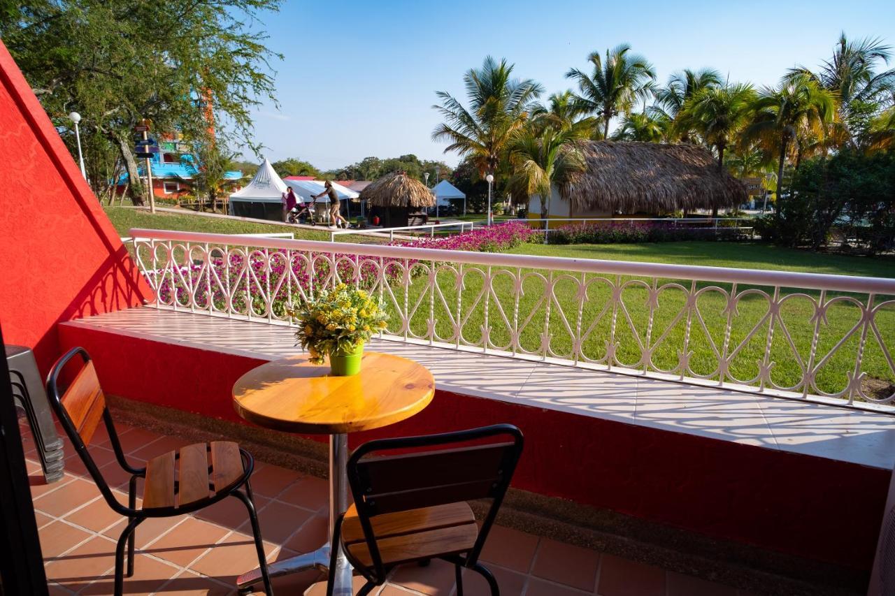 Playa Hawai Ibague Hotel Bagian luar foto